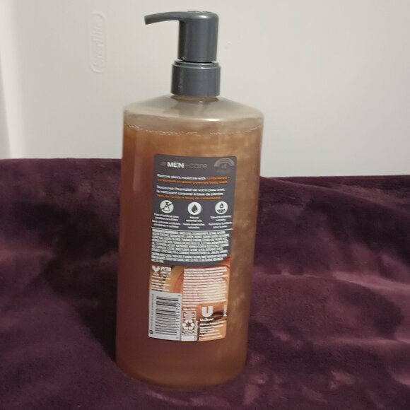 NWT~ DOVE MEN + CARE Moisturizing Body Wash, Sandalwood & Cardamom Oil (26 oz.) - Picture 2 of 8